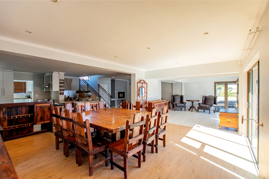 7 Bedroom Property for Sale in Myburgh Park Western Cape